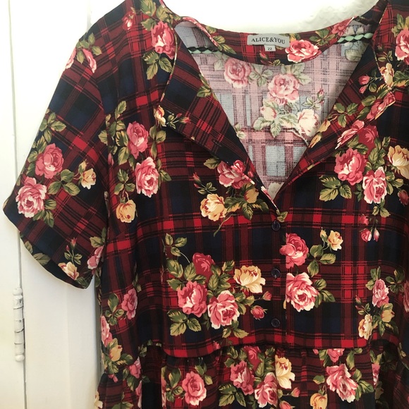 Cute plaid vintage dress - Picture 3 of 3